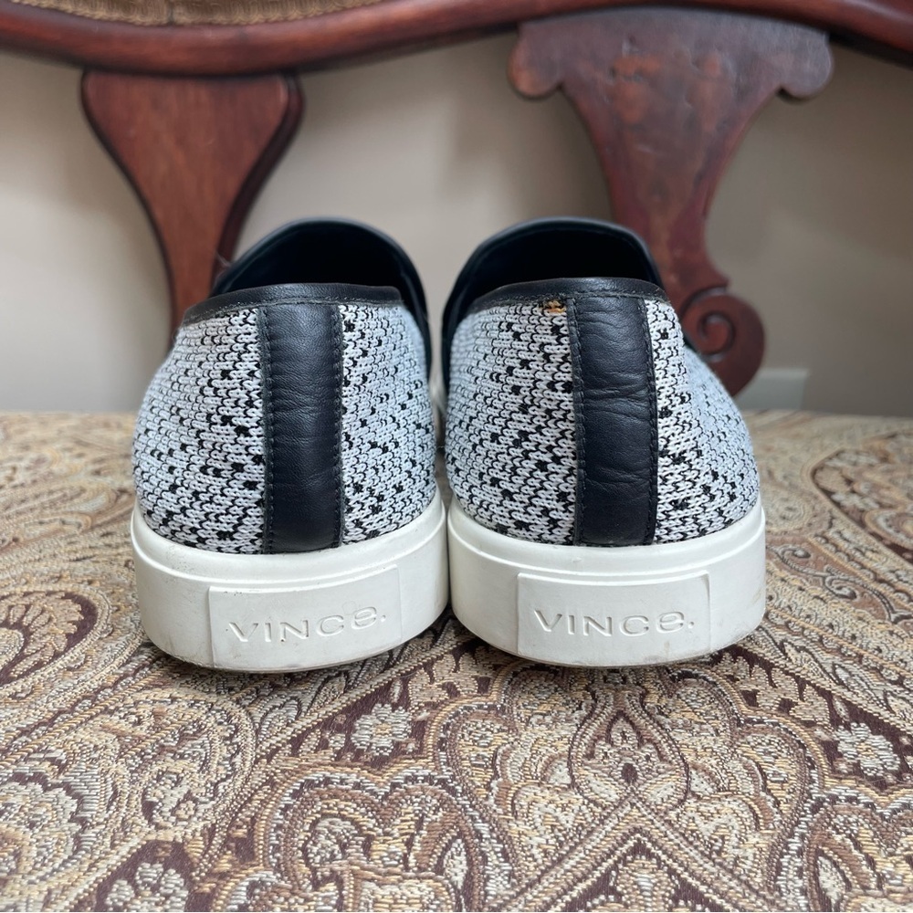 Vince Blair Black & White Pattern Slip On Sneakers Cushioned Comfort Size 7.5 - Picture 10 of 15